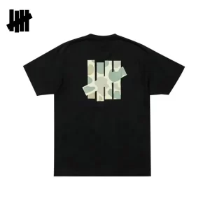 UNDEFEATED 時尚潮流 背部迷彩 圖案印花 男女生 短袖T恤 白色/黑色