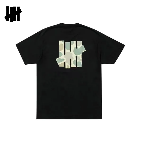 UNDEFEATED 背部迷彩圖案