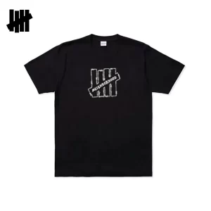UNDEFEATED 時尚LOGO 寬鬆圓領 短袖T恤 男女上衣 白色/黑色